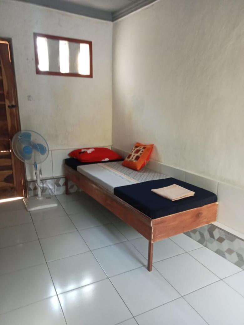 Atb Hostel Lovina  Luaran gambar